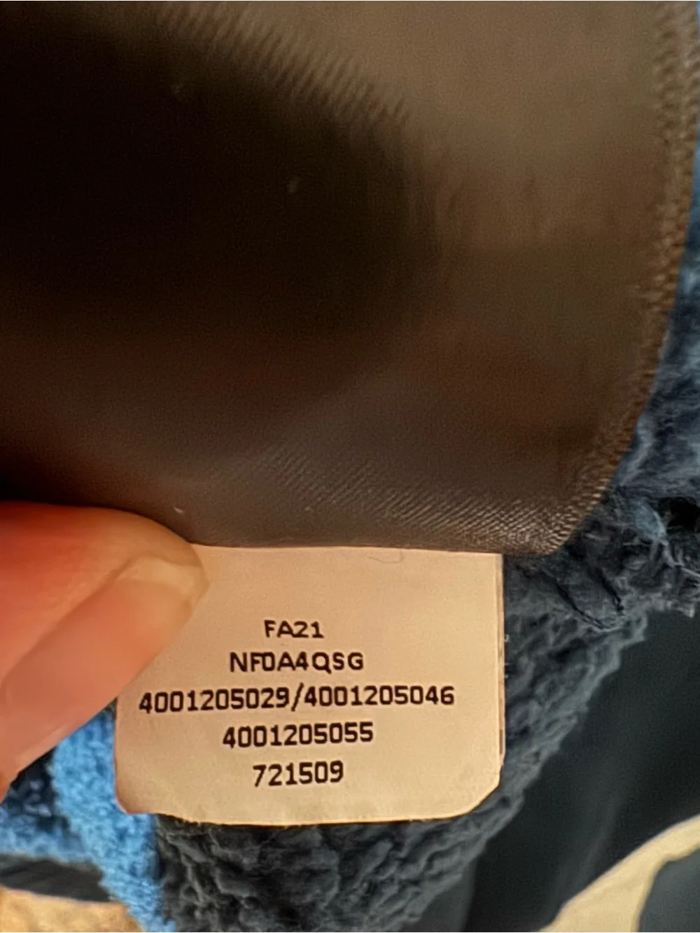 The North Face Men's Dark Blue 1/4-Zip Fleece Pullover